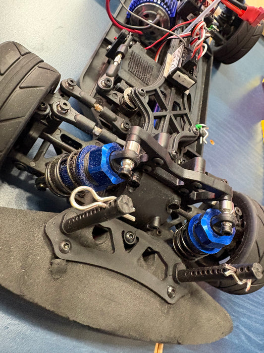 (used) FTX Banzai 4WD Touring Car - Just needs battery & charger