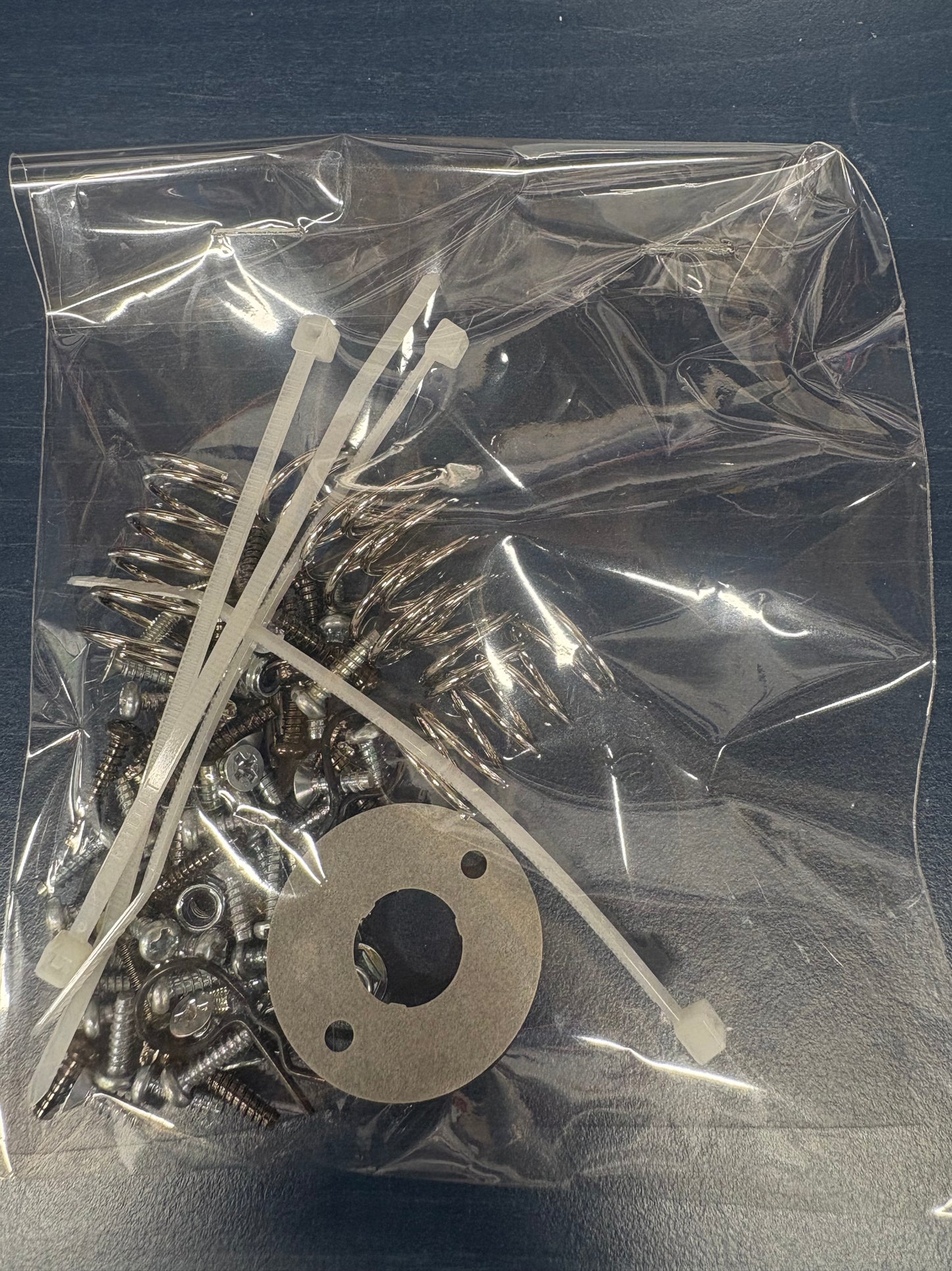 Tamiya - TT01E service kit (springs, screws, wheel nuts, pins, tie raps etc