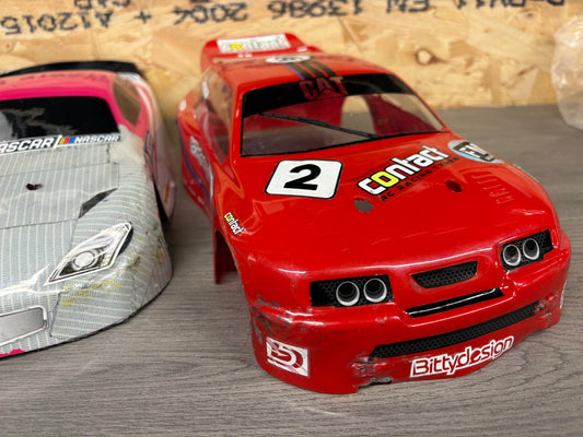 Used like New Kamtec - Hot Hatch / Supastox / NASCAR - 1S HV lipo, 1S HW ESC, Core 21T brushed Motor, Alloy K-drive wheel mount and other extra included 3 bodies