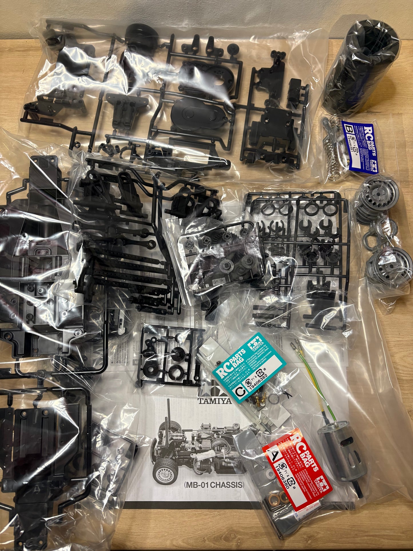 TAMIYA - RC 1/10 Mini MB01 Mini FWD/RWD M-CHASSIS CAR (kit, wheels, tyres & MOTOR INCLUDED - Requires, Body, ESC, Radio/Servo Set, Battery & Charger)