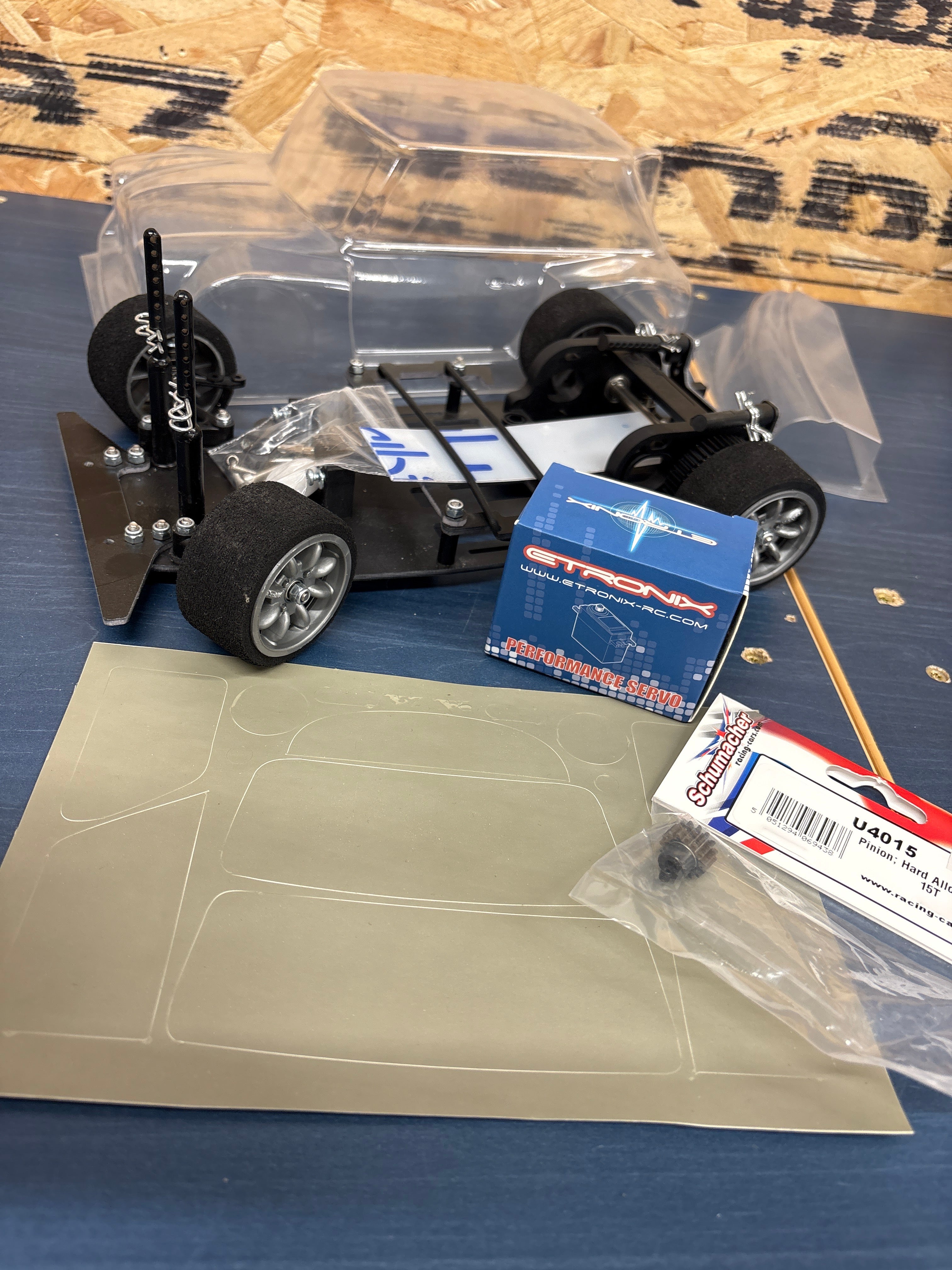Kamtec - Mini Racer GT12 Assembled Chassis with Body & Micro Servo, Pinion & Servo Saver included