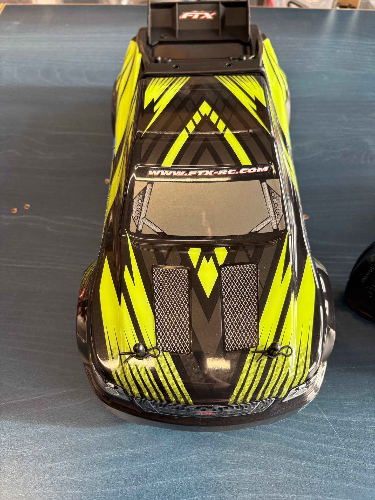 FTX (used once) - HAVOK RC CAR PICKUP TRUCK 1/14 SCALE 4WD ON DRIFT TYRES - RTR Green (needs battery charger)