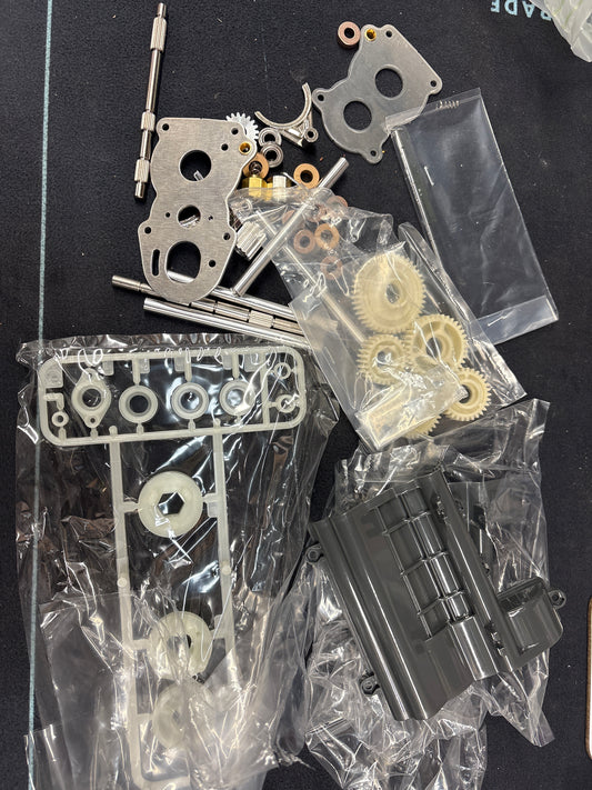 Tamiya - 3 speed gearbox Unassembled (Black box) for 1:14th tractor truck range