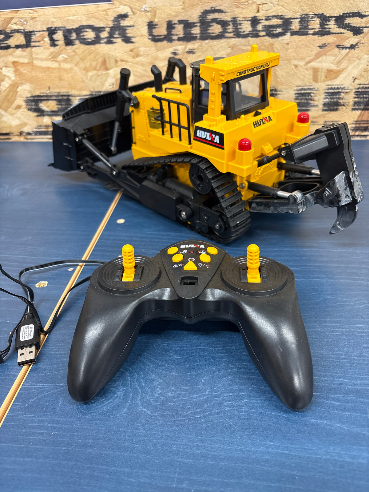 Ex-demo - Hulna Bulldozer Ripper (approx 40cm long)