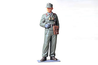 Tamiya - Wehrmacht Tank Crewman - 36301 TAMIYA 1/16 MILITARY