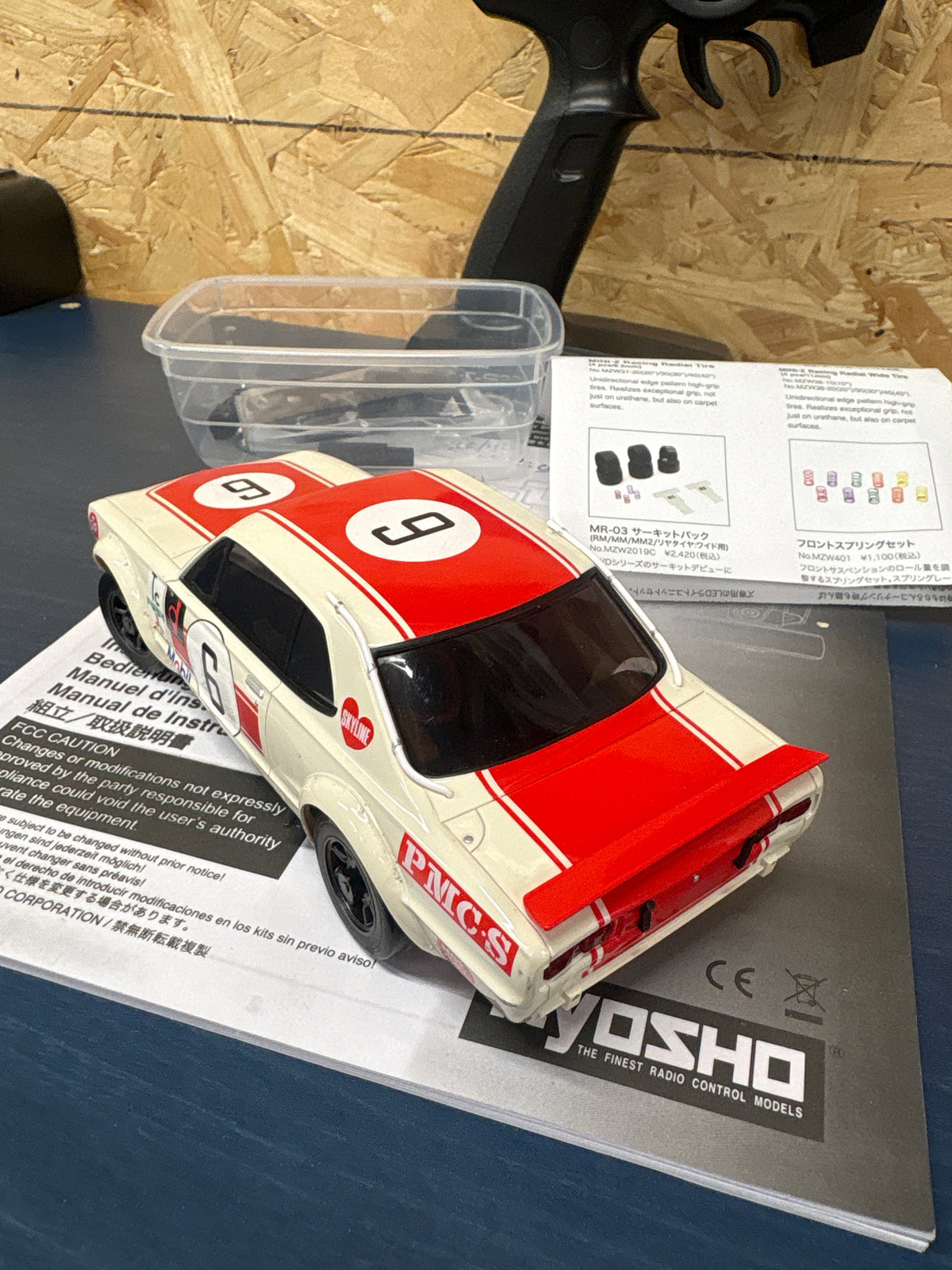 (Demo Model) Kyosho - Mini-Z AWD Skyline 2000GT-R KPGC10 Racing'72 Red No.6 (MA020/KT531P) - K.32643R AWD SPORTS Series (Drift Tyres Fitted) No battery or Charger