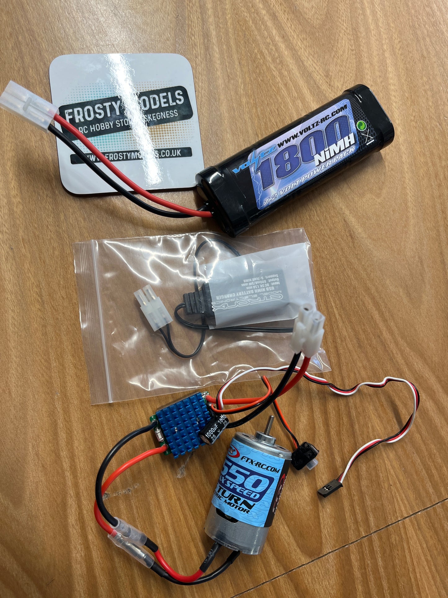 FTX Start pack - 1800mah Nimh 7.2v battery, 550 15Turn Motor, ESC and USB charger