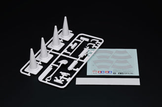 Tamiya - Accessory Set (Cones/Tools) - 56558 TAMIYA TRUCKS/TANKS