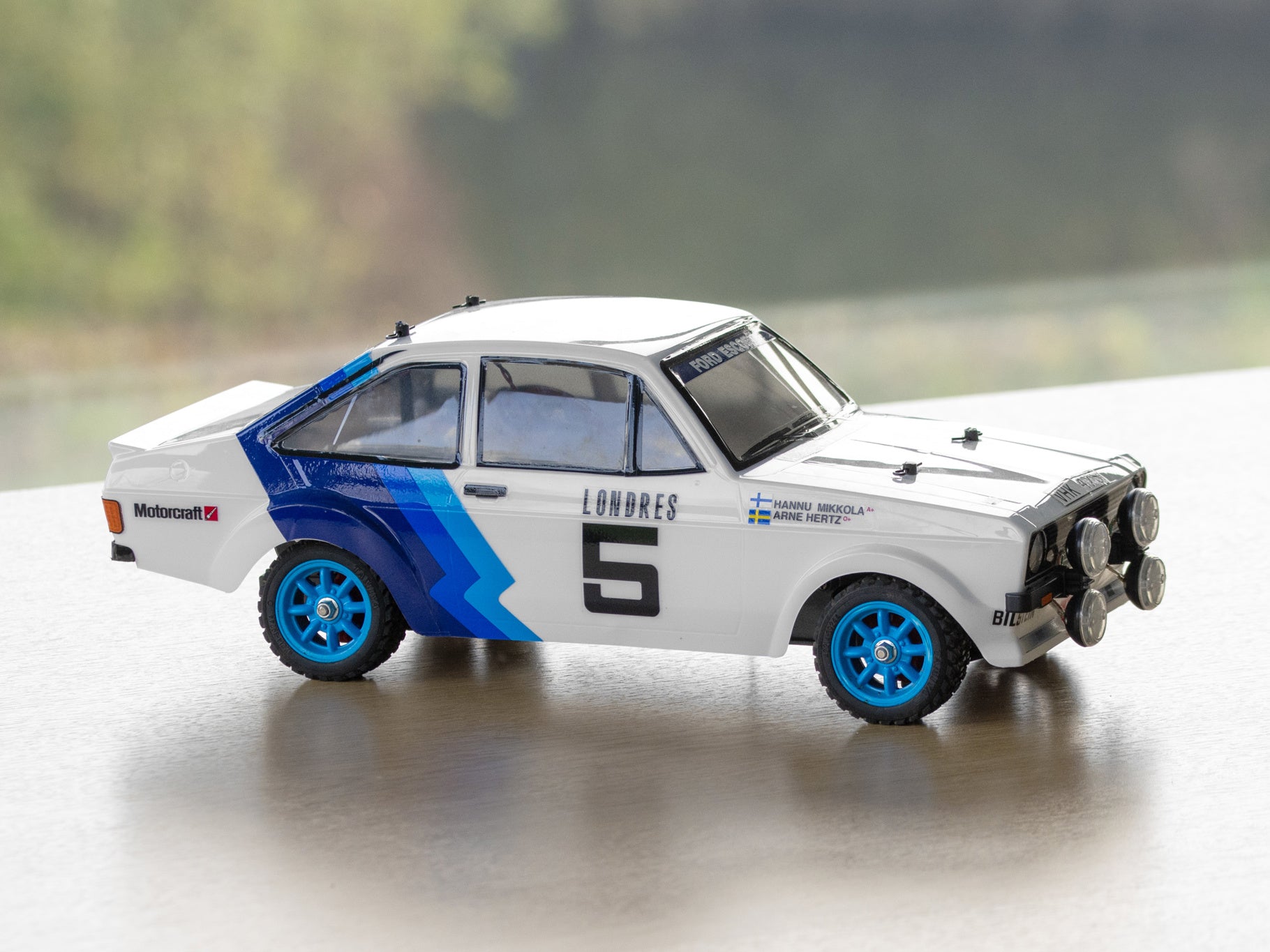 TAMIYA 58687 - Ford Escort Mk II Rally MF01X RC 4WD Car Kit - (Inc's ESC & Motor) (PRE-PAINTED WHITE)