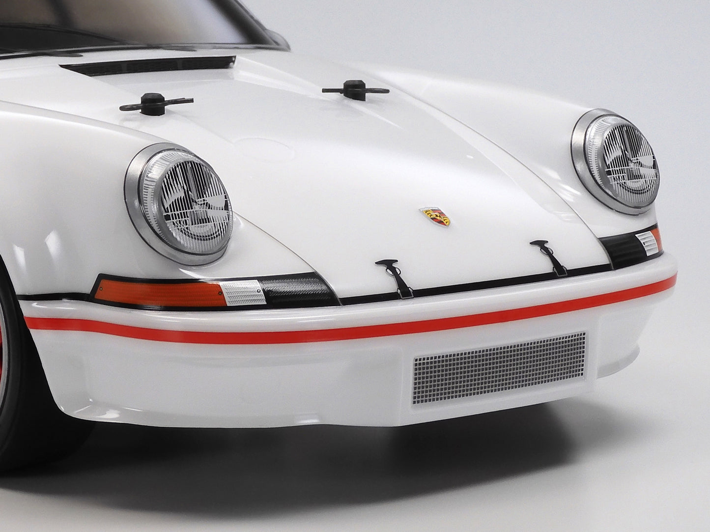 TAMIYA 47507 - 911 Carrera RSR 2.8 PAINTED WHITE (BT-01) (INC'S MOTOR & ESC ONLY)