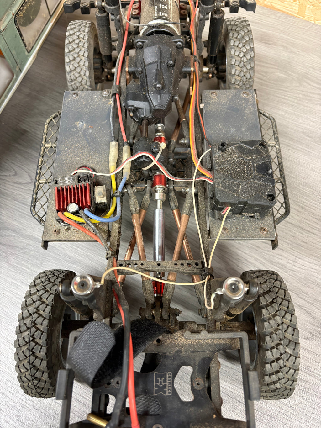 3 Racing - Scale Rock Crawler Land Rover D90 (Weathered) - Killer Body, Lights, Scale Shocks (Needs Radio, Battery & Charger to Complete)