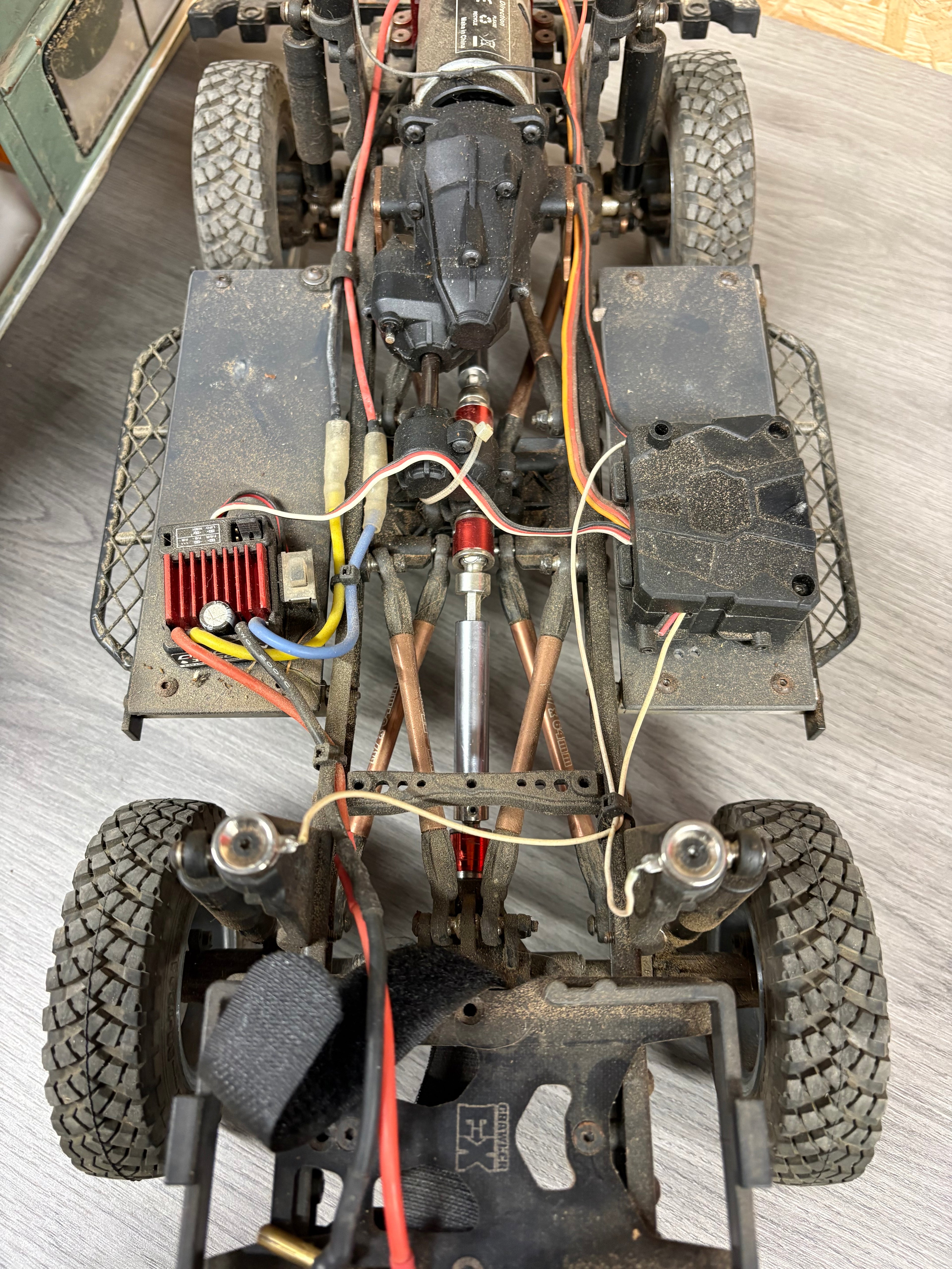 3 Racing - Scale Rock Crawler Land Rover D90 (Weathered) - Killer Body, Lights, Scale Shocks (Needs Radio, Battery & Charger to Complete)