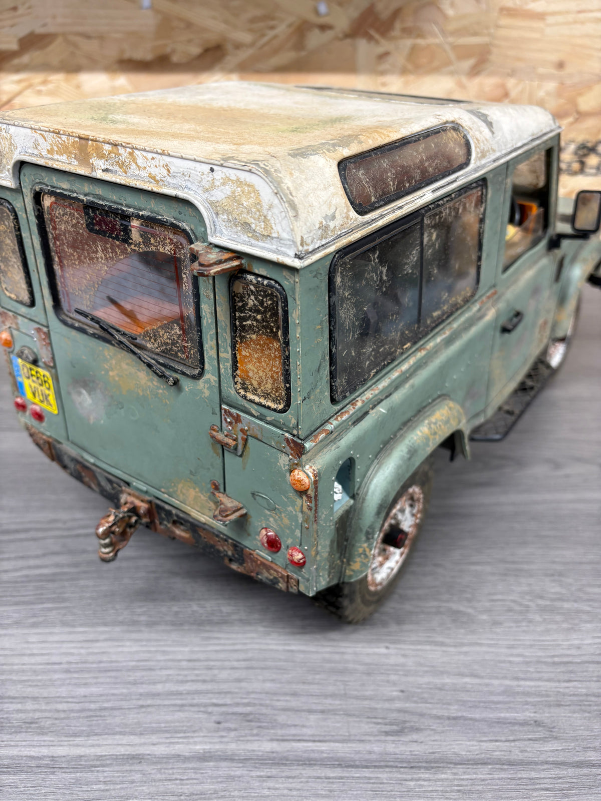 3 Racing - Scale Rock Crawler Land Rover D90 (Weathered) - Killer Body, Lights, Scale Shocks (Needs Radio, Battery & Charger to Complete)