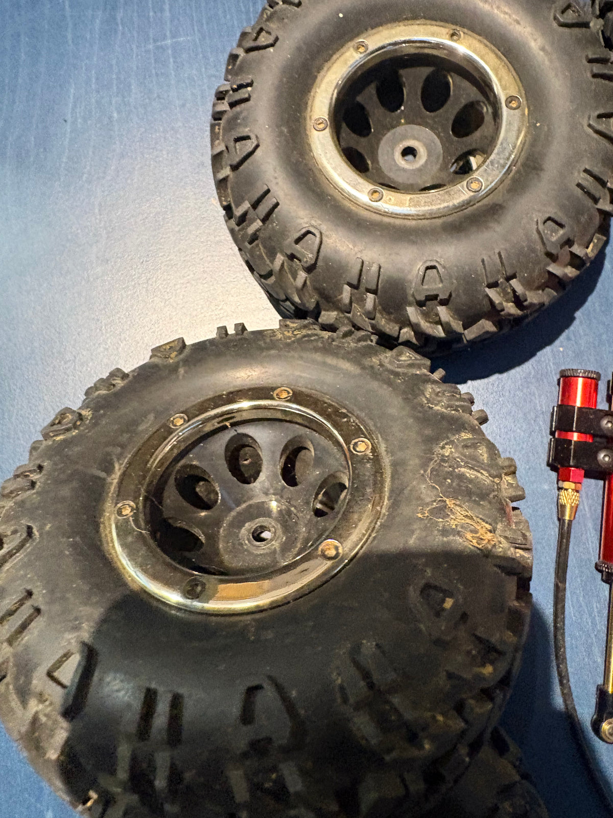 Used - Unfinished 1/10 Rock Crawler Project - Brushless Motor, valve shocks & bead lock tyres included