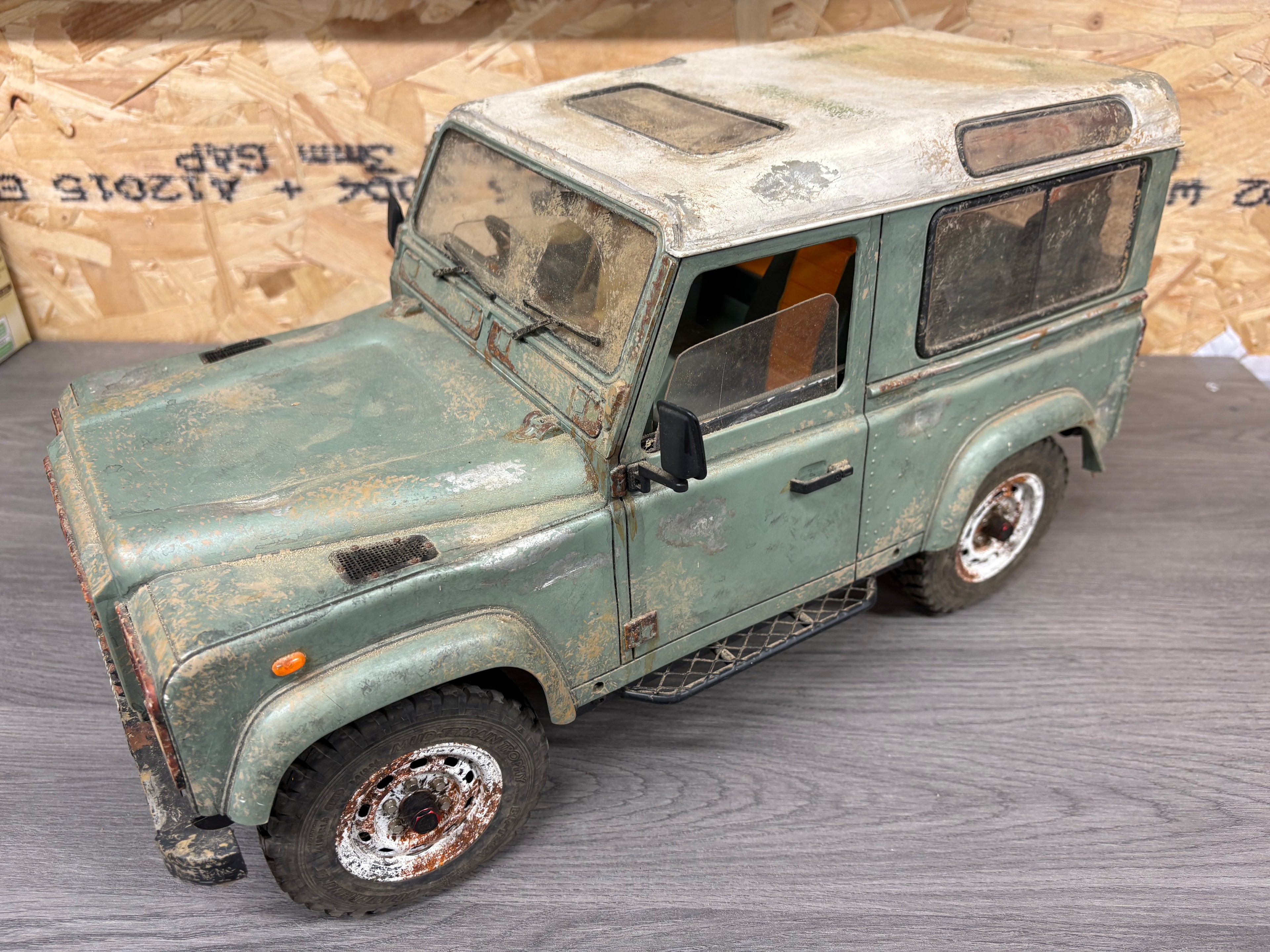 3 Racing - Scale Rock Crawler Land Rover D90 (Weathered) - Killer Body, Lights, Scale Shocks (Needs Radio, Battery & Charger to Complete)