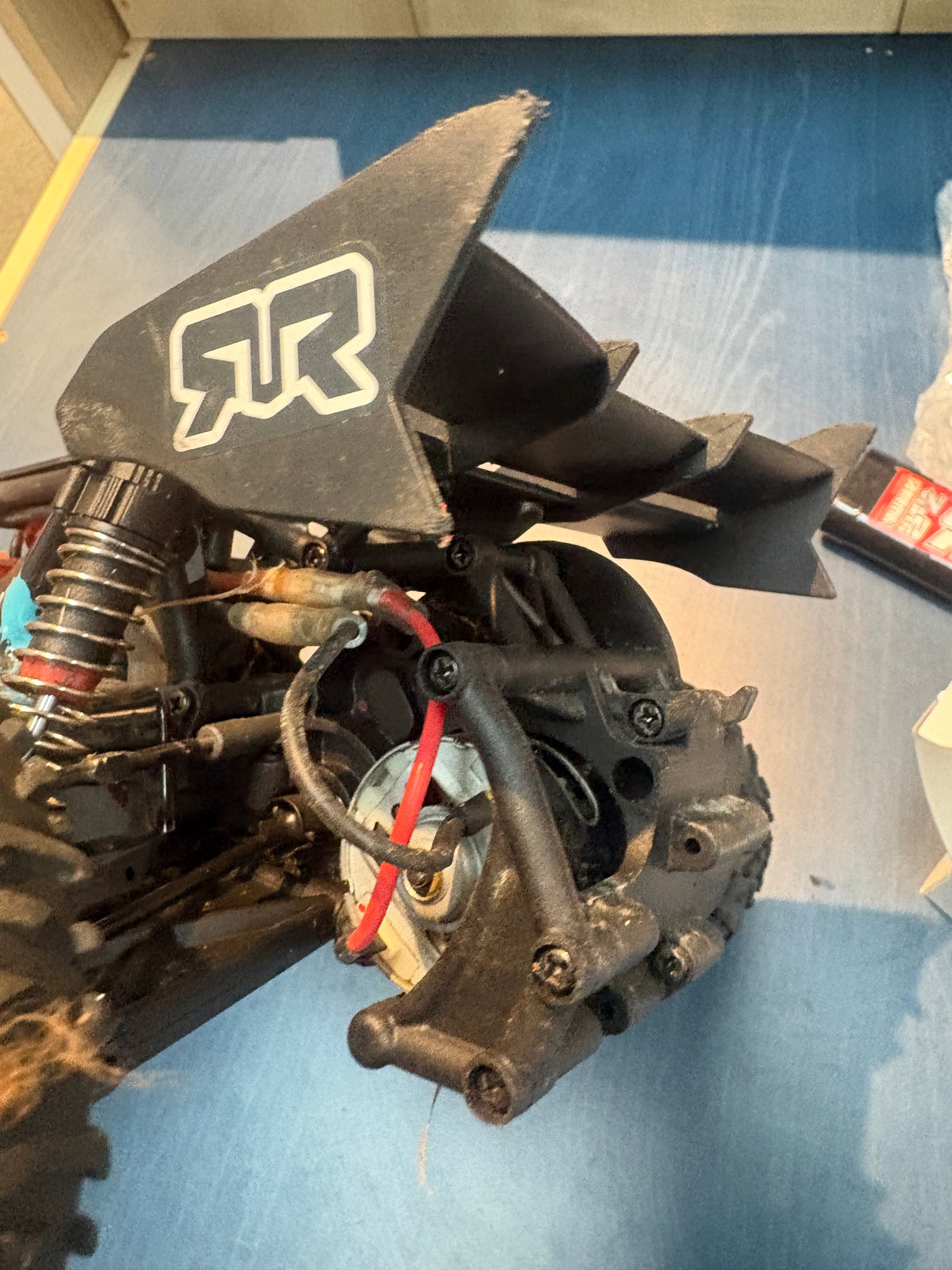Used - Arrma Raider RTR 1/10 Buggy RWD brushed (all electrics, box and manual included)