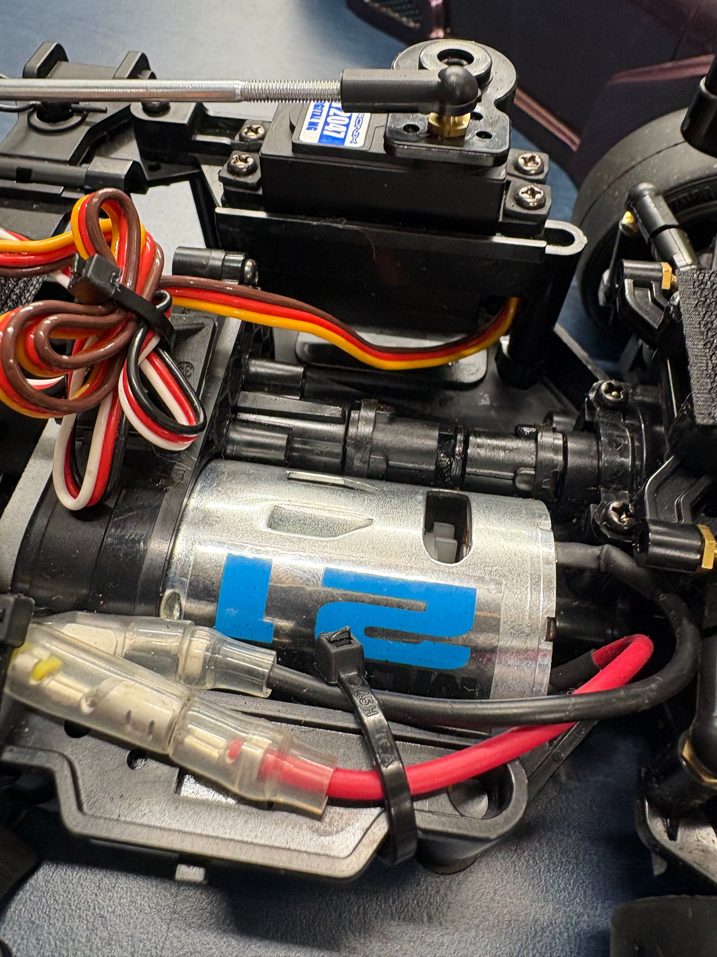 Tamiya (Ex-Display with hop-us) - MB01 Mini Cooper Wide Arch Airbrushed Built Kit - With Upgraded Motor, ESC & Servo (needs radio, battery and charger to complete) M-Chassis 1/10th