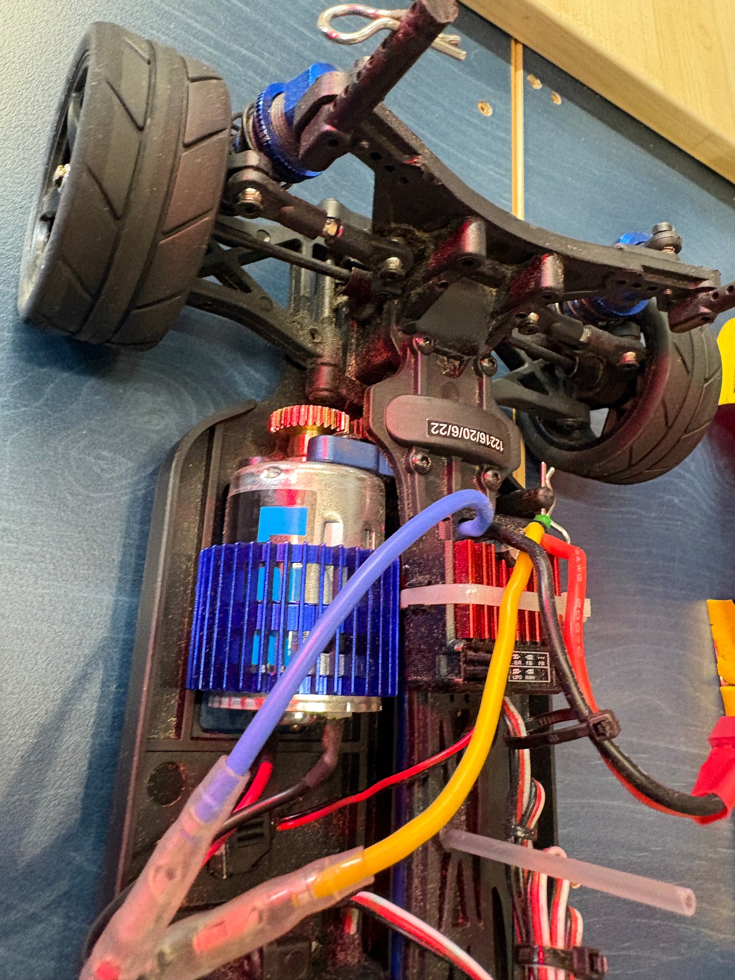 (used) FTX Banzai 4WD Touring Car - Just needs battery & charger