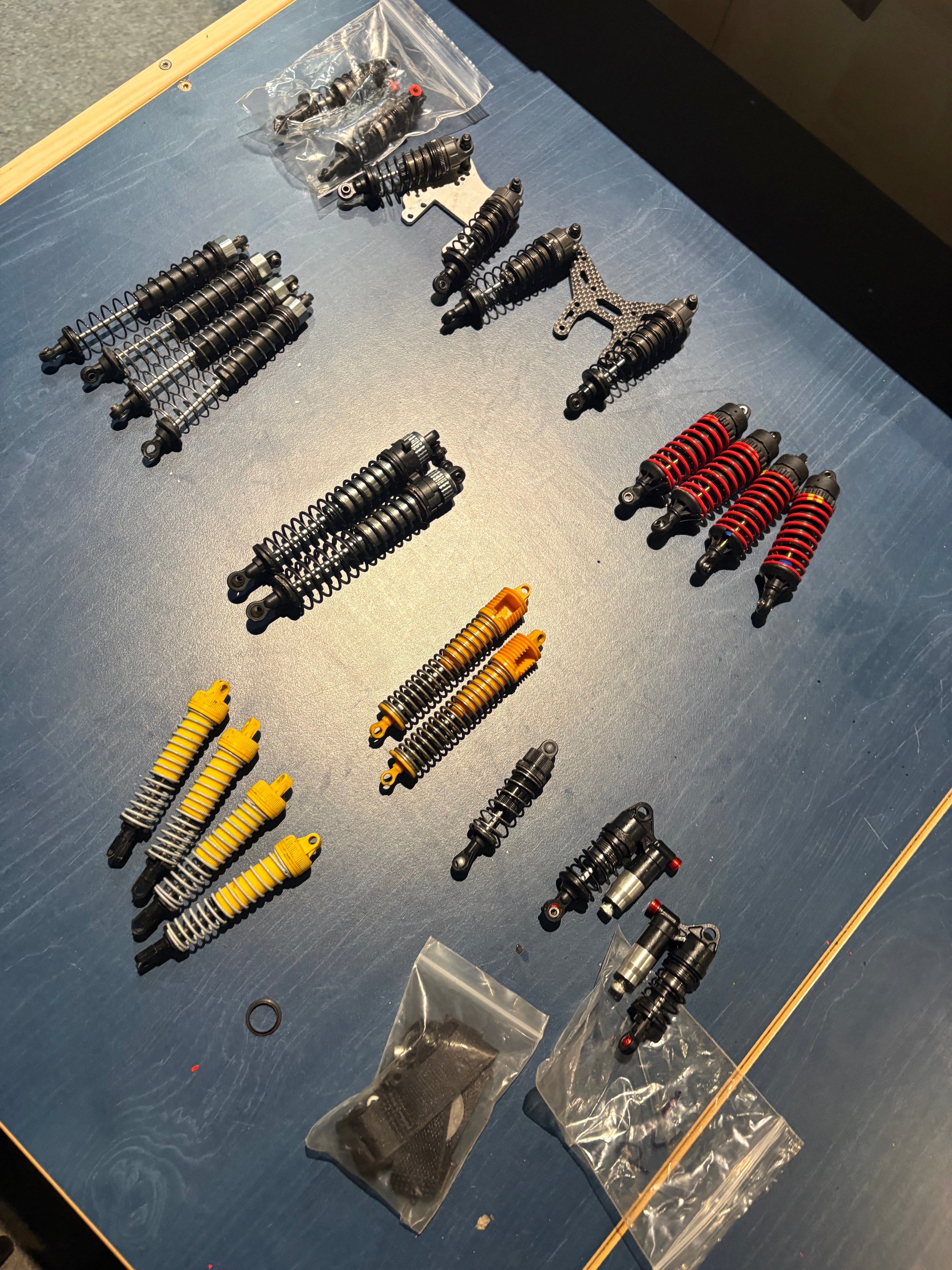 Used - Joblot 1/10 Buggy/Truck/Crawler Shock Sets & Battery Strap