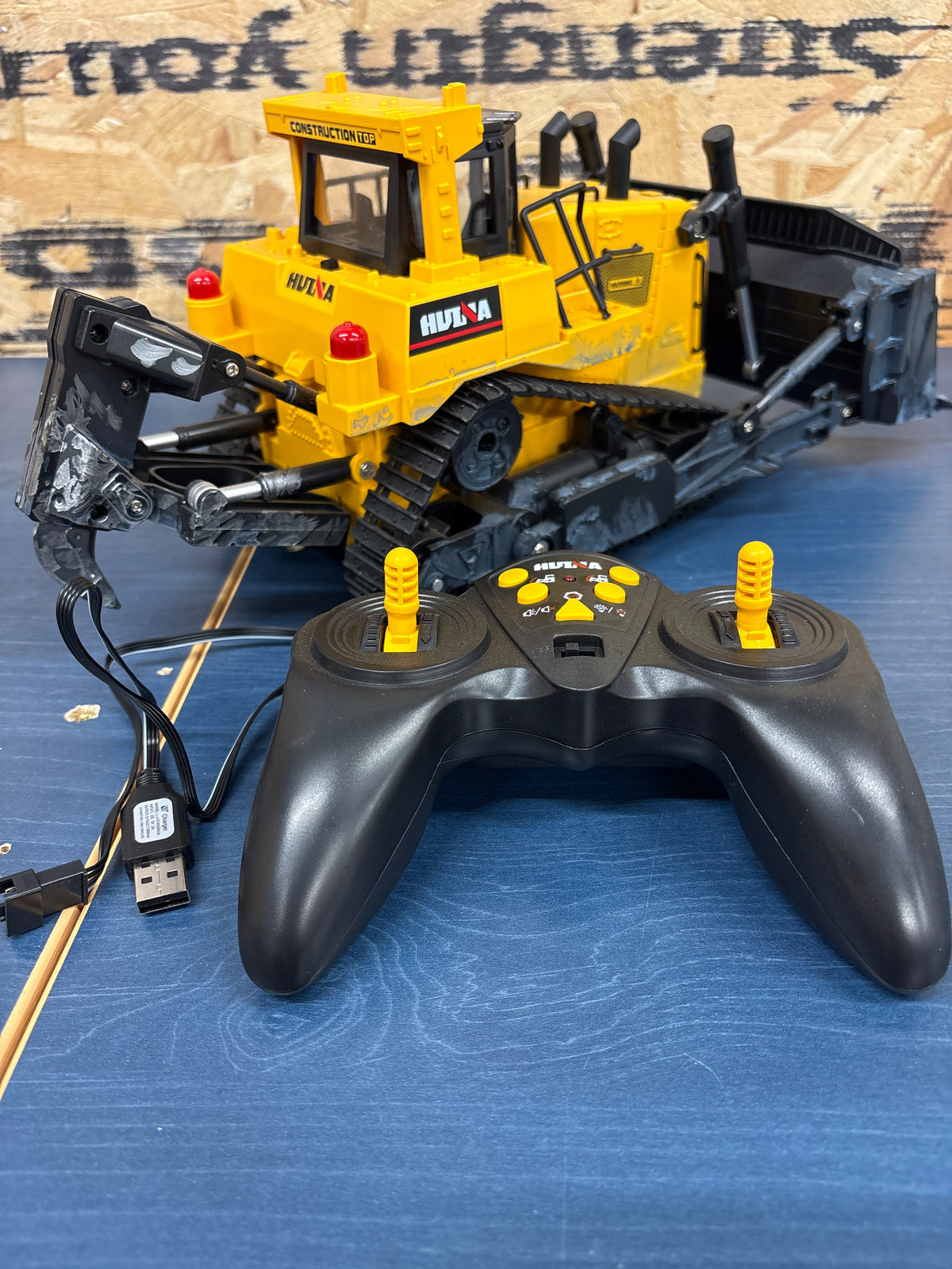 Ex-demo - Hulna Bulldozer Ripper (approx 40cm long)