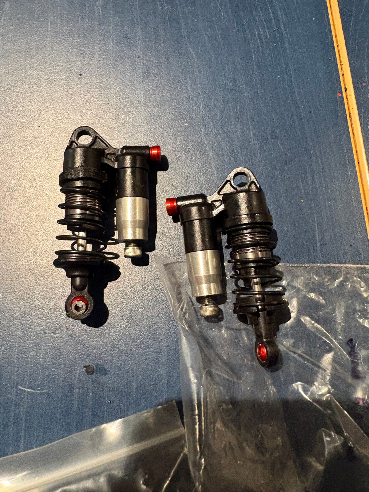 Used - Joblot 1/10 Buggy/Truck/Crawler Shock Sets & Battery Strap