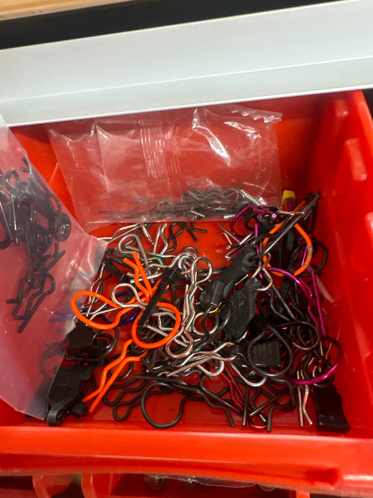 Used & New Mixed - RC Joblot Body R Clips