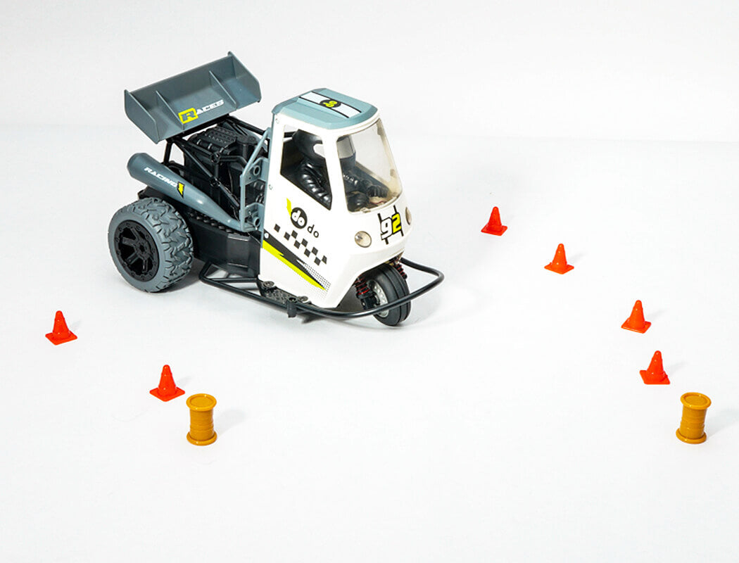 E-ZEE - RC 1/16 TRICYCLE RTR WITH LIGHT,SOUND AND EXHAUST FUNCTIONS - EZ-S810