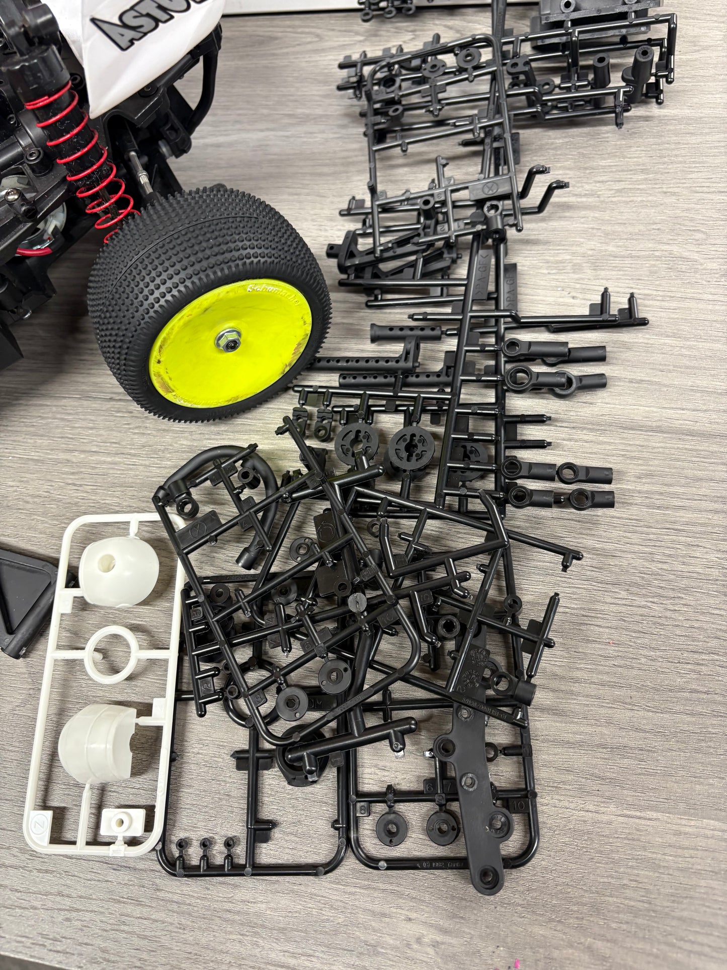 Ex-Demo Used - TAMIYA 58697  - RC ASTUTE 2022 (TD2) - 1/10 Pro RC 2WD BUGGY (Comes with Motor & Spares - Needs Radio, Servo, Battery, Charger & ESC) fitted with nearly new carpet tires.