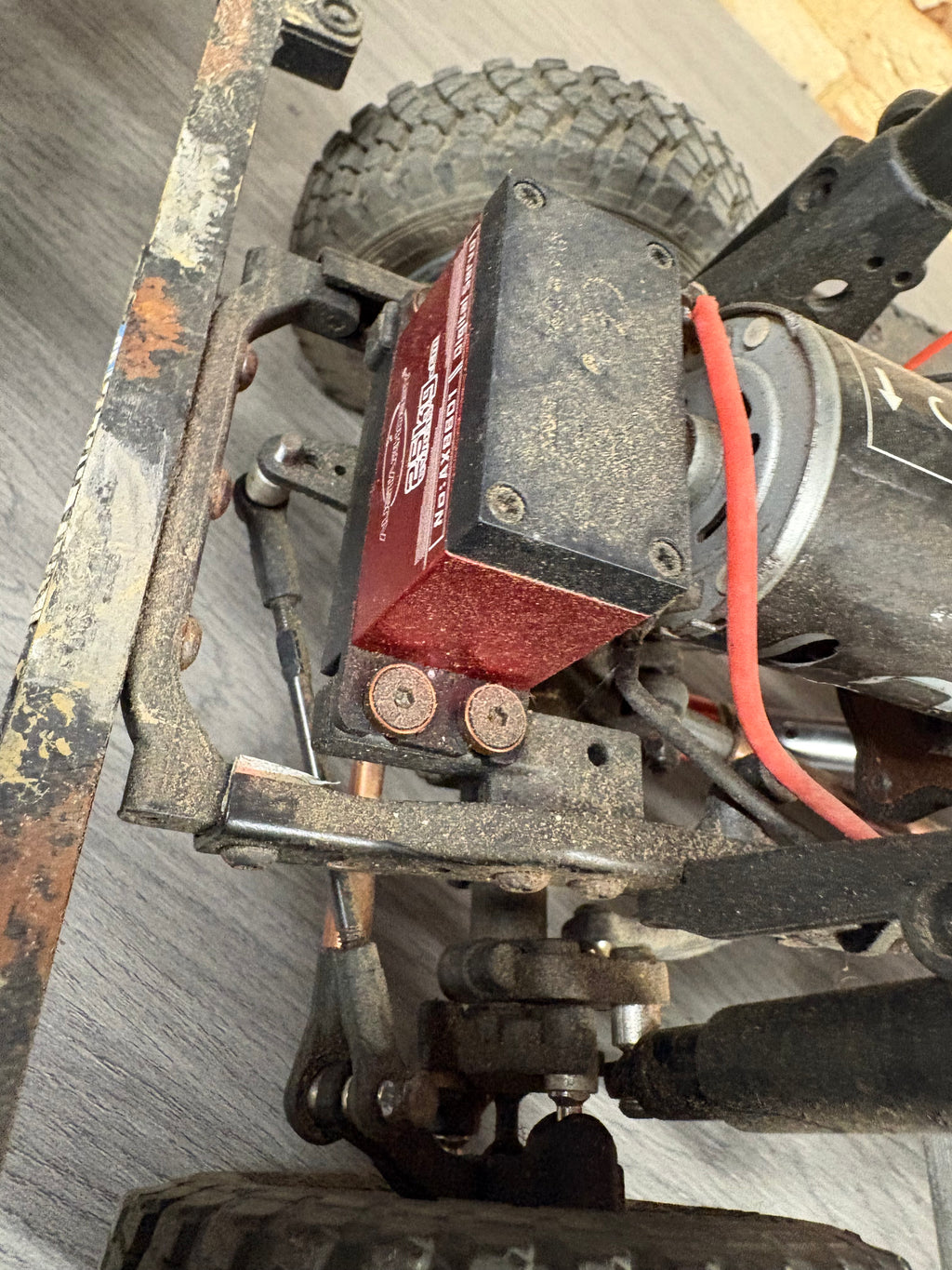 3 Racing - Scale Rock Crawler Land Rover D90 (Weathered) - Killer Body, Lights, Scale Shocks (Needs Radio, Battery & Charger to Complete)