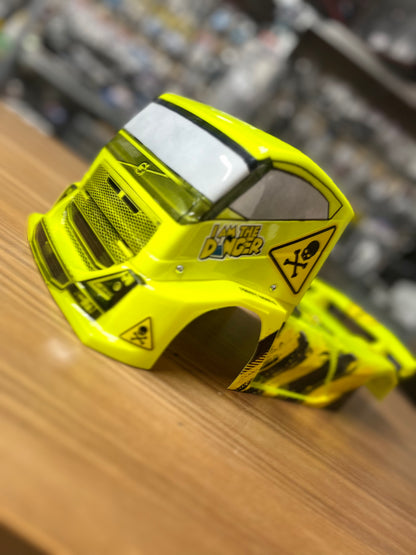Toxic Livery - PAINTED - Volvo FH16 EURO Truck 1/14 Body Shell - (FITS TAMIYA TT01E) MT019003-DANGER