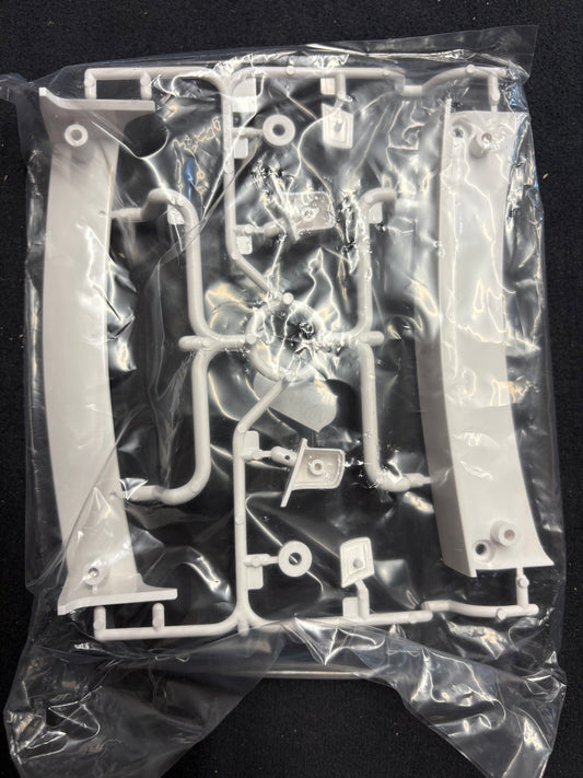 TAMIYA - Escort Cosworth Spoiler and Mirrors H Parts Set Item No. 9005564