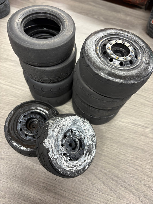 Part worn Tamiya Euro Truck Tyres (4x tyre alone, 4x tyre on black rims, 2x new tyre on black rims but overglued)
