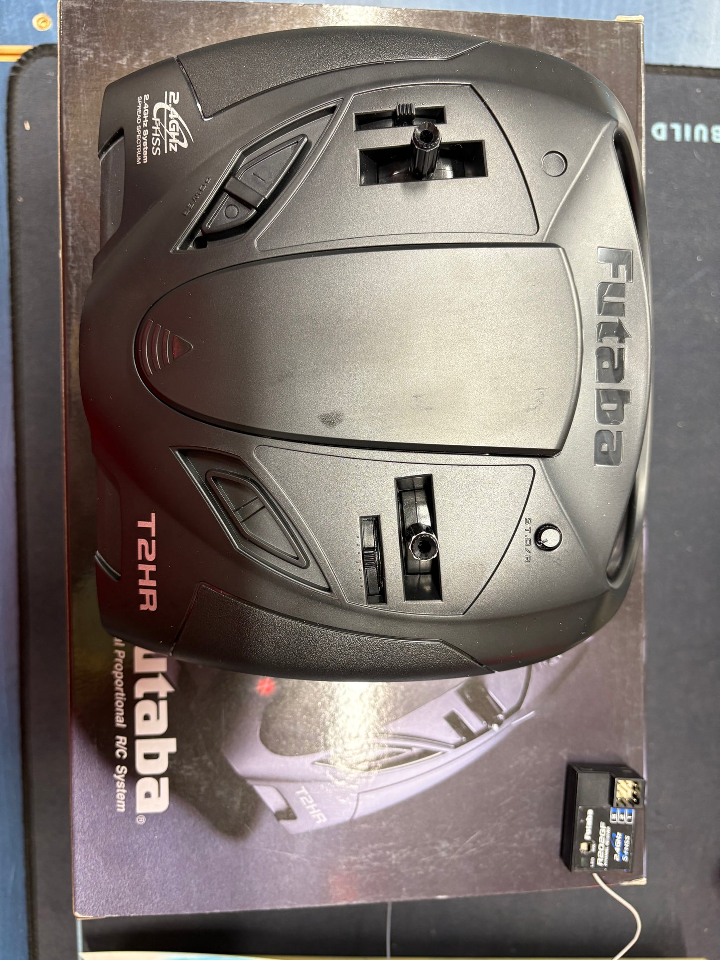 Used - as new - Futaba 2HR 2.4ghz radio & R202GF receiver