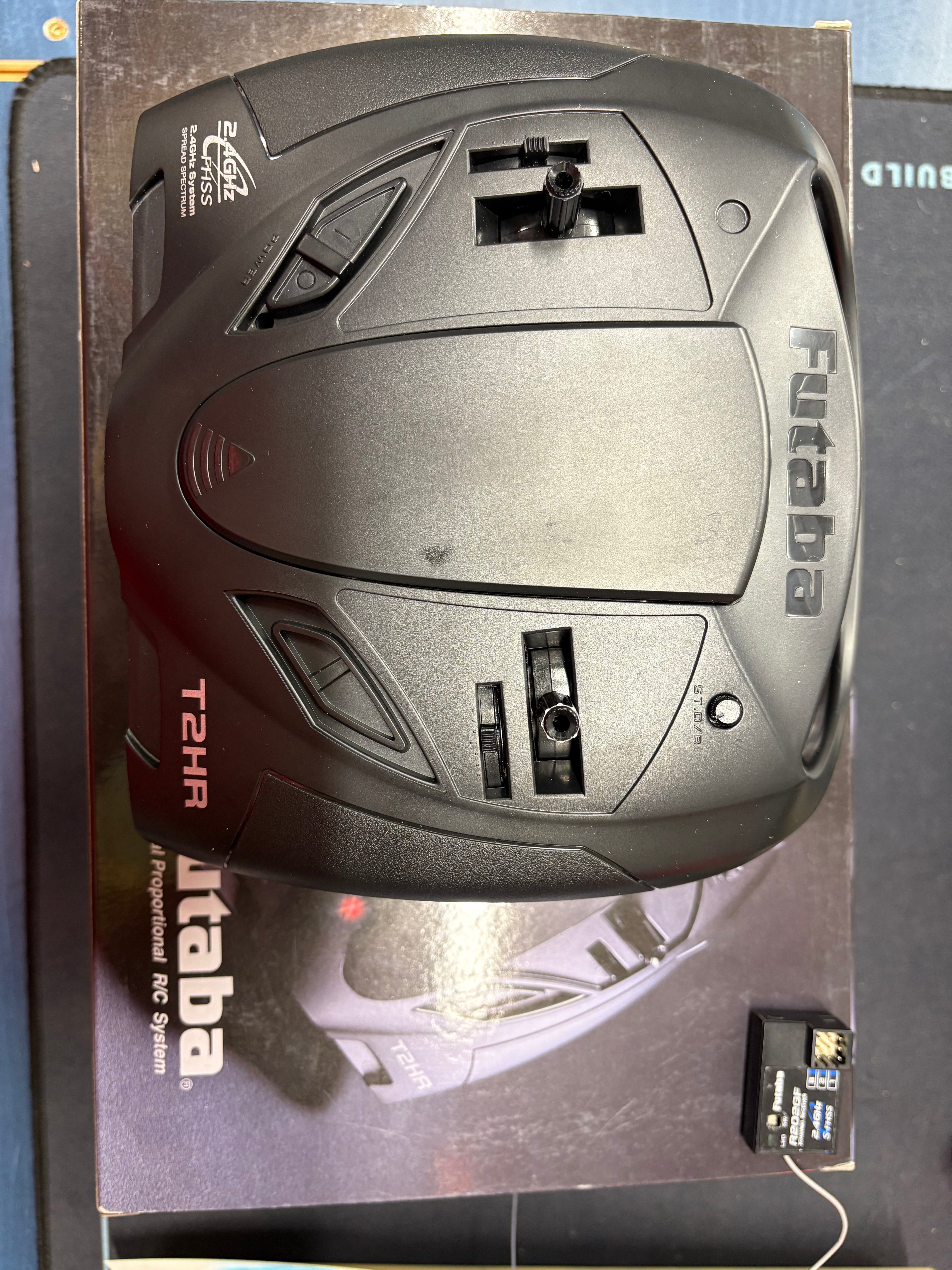 Used - as new - Futaba 2HR 2.4ghz radio & R202GF receiver