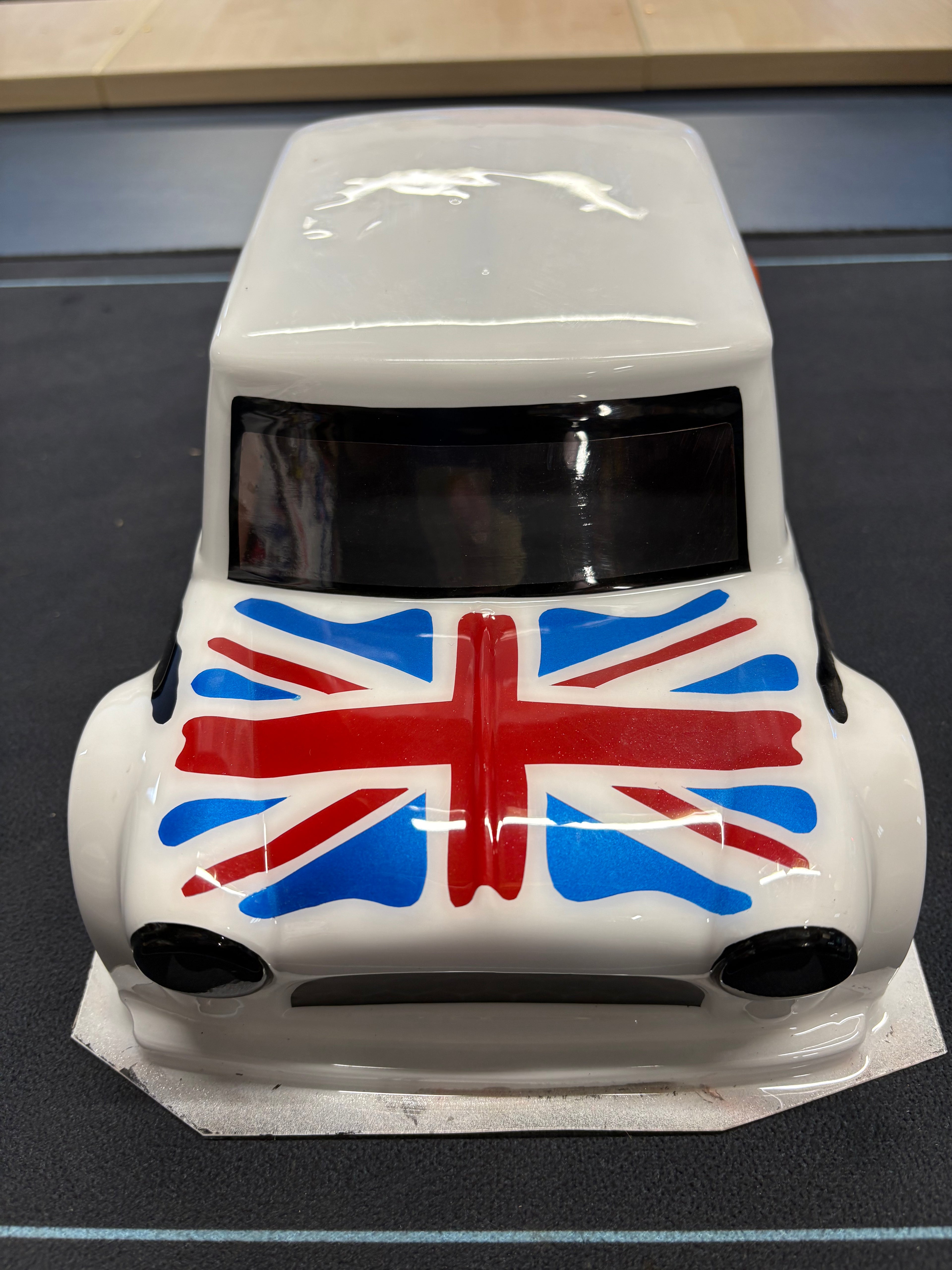 KAMTEC GT12 MINI Racer Pre-Painted Airbrushed Union Jack - 757 MONSTER Body (fits Mini Racer/Mini Assassin/Batt Cave JOK3R)
