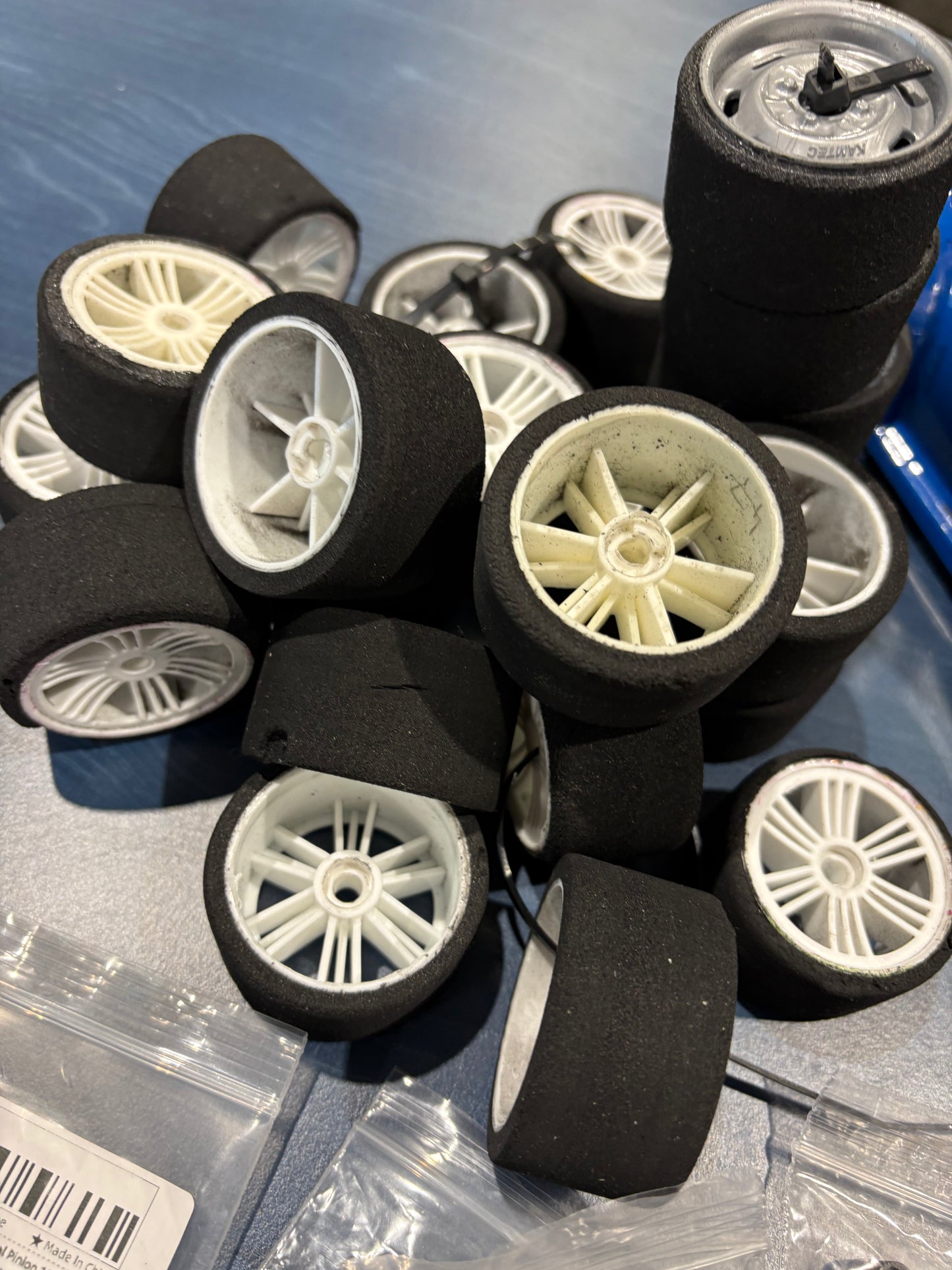 Kamtec Mini Racer Pro - with lots of Extras Brushless & Lipo (Ready to Run - just add Radio & charger)