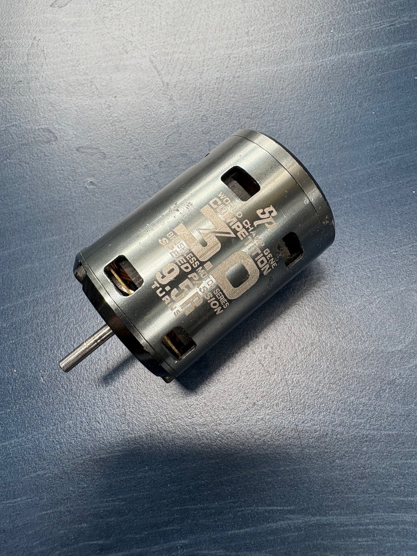 Used/Tested Speed Passion - Brushless 540 size 9.5T competition Motor Sensored - adjustable timing (good for 1/10 cars) (with scratches)