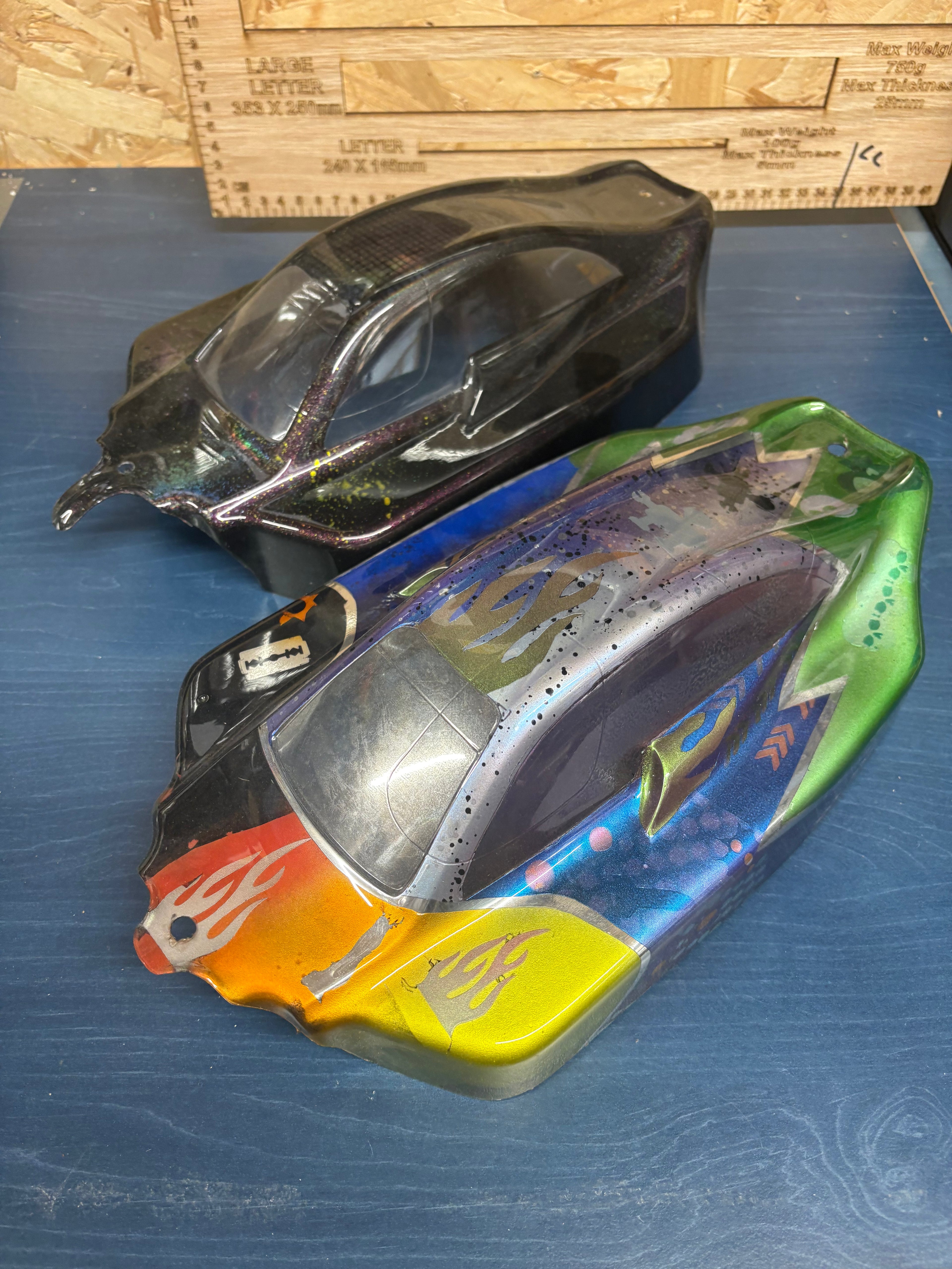 Like new! 2x airbrushed 1/8th buggy Lexan Body shell - never been driven