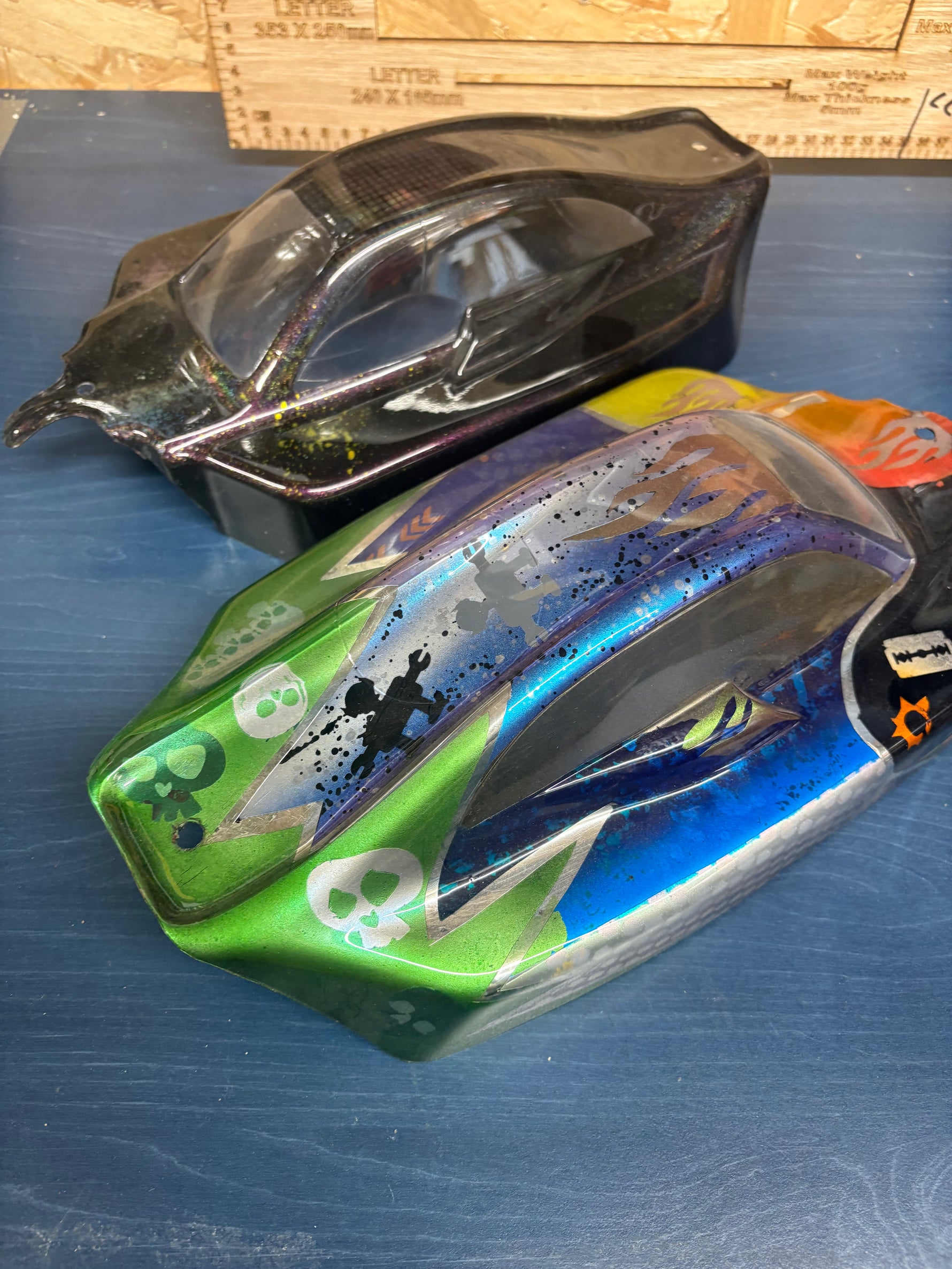 Like new! 2x airbrushed 1/8th buggy Lexan Body shell - never been driven