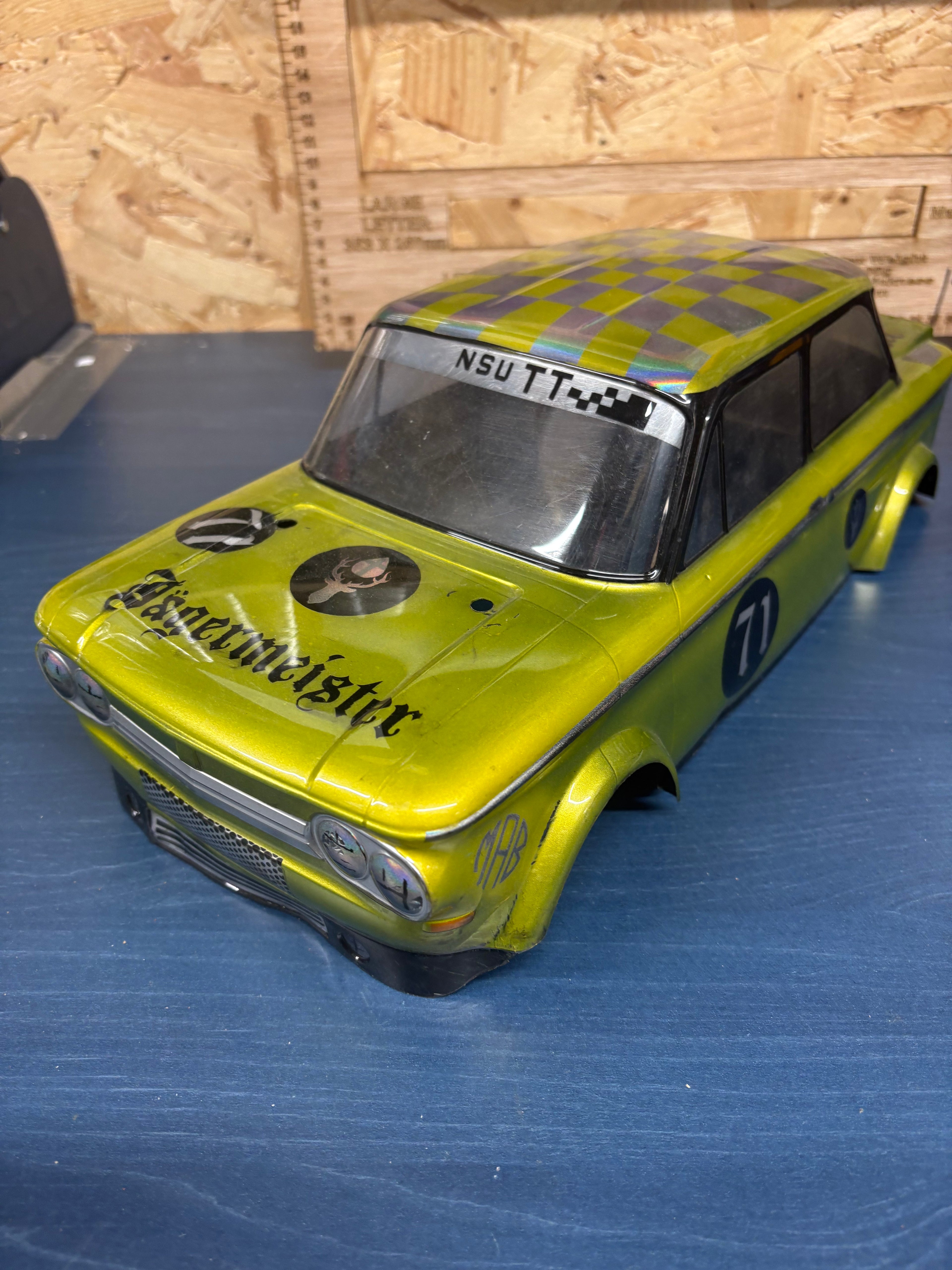 Tamiya M-chassis Long Wheelbase 239mm body NSU airbrushed - good condition
