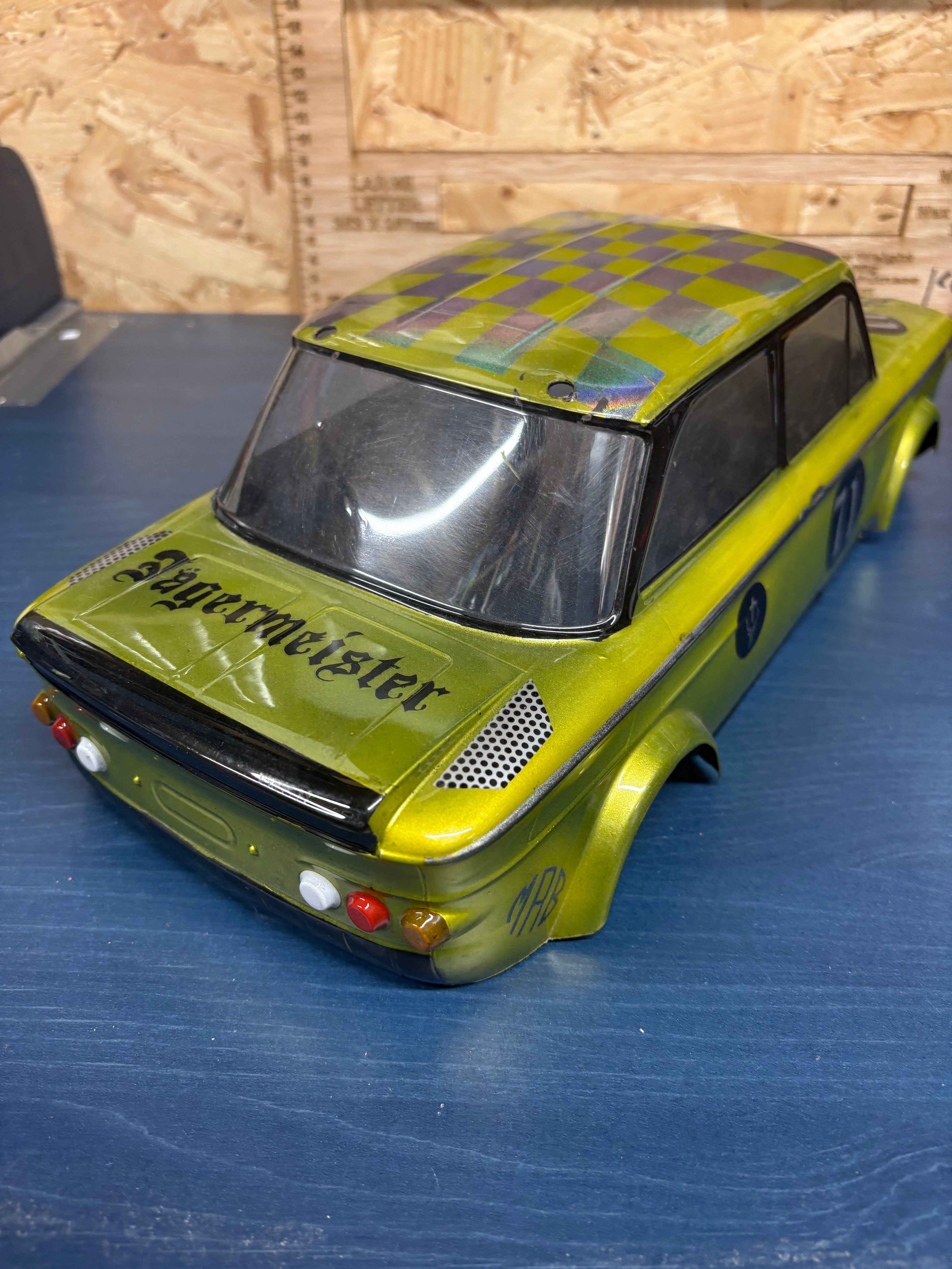 Tamiya M-chassis Long Wheelbase 239mm body NSU airbrushed - good condition