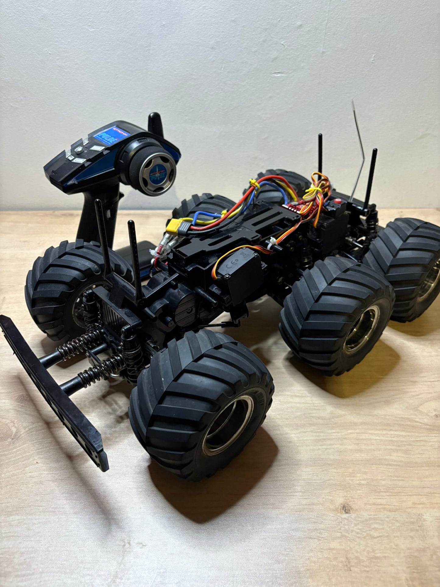 (Used Demo) TAMIYA 58646 - RC Truck 1/18 KONGHEAD 6X6 - (G6-01) With Radio, Hobbywing 1080 ESC, Core 21Motor and 2x Digi High Torque Steering Servos (4 wheel steer capable)
