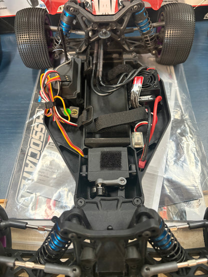 (Ex-DEMO) TEAM ASSOCIATED - RB10 Almost (Brushless) RTR RED 1/10 BUGGY (No battery or Charger) AS90032 (Extra New Carpet Tyres, inserts and Purple Wheels Fitted)