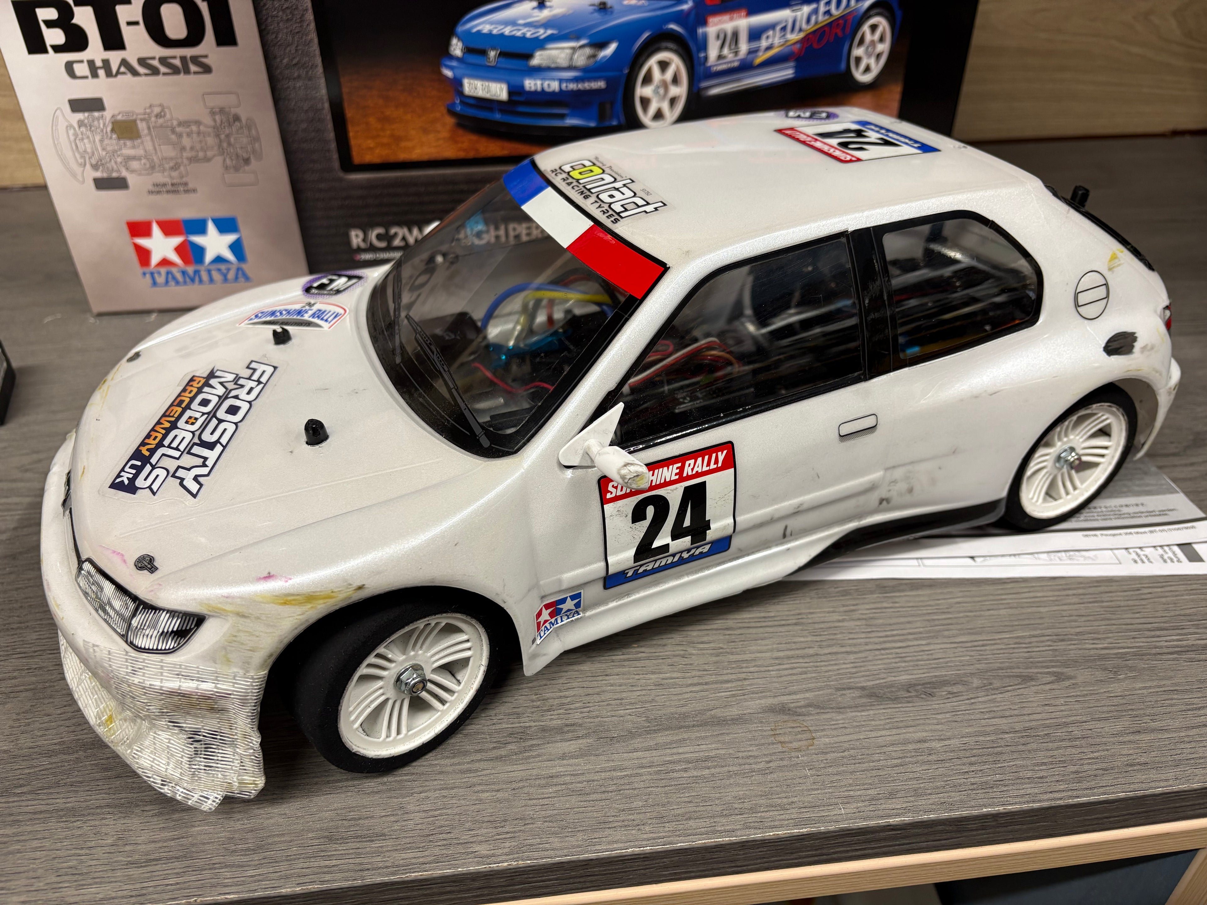 (Ex-demo) Tamiya - BT01 Peugeot 306 1/10 RC FWD Touring Car with Hopups - (Radio will not be included)