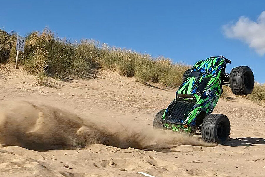 FTX - RAMRAIDER RC 1/10 BRUSHLESS + 3S LIPO Ready To Run MONSTER TRUCK RTR - GREEN/BLUE - FTX5497GB (working lights)