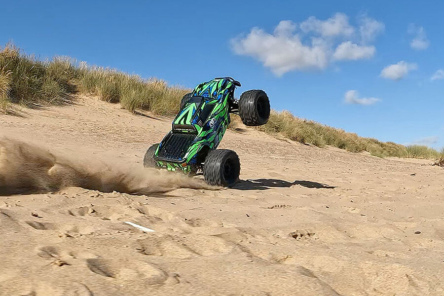 FTX - RAMRAIDER RC 1/10 BRUSHLESS + 3S LIPO Ready To Run MONSTER TRUCK RTR - GREEN/BLUE - FTX5497GB (working lights)